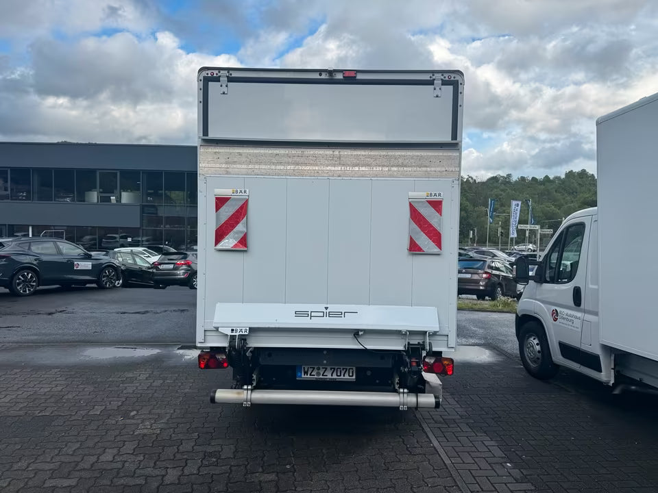 VW Crafter 3,5 t Koffer mit Hebebühne TDI Transporter