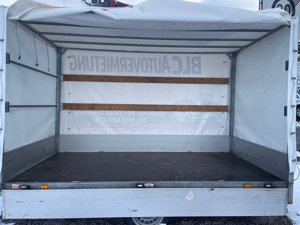 1,5 Tonnen Planenanhänger mieten – sicher, flexibel & wettergeschützt