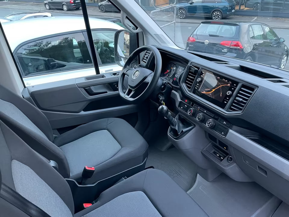 VW Crafter 3,5 t Koffer mit Hebebühne TDI Transporter