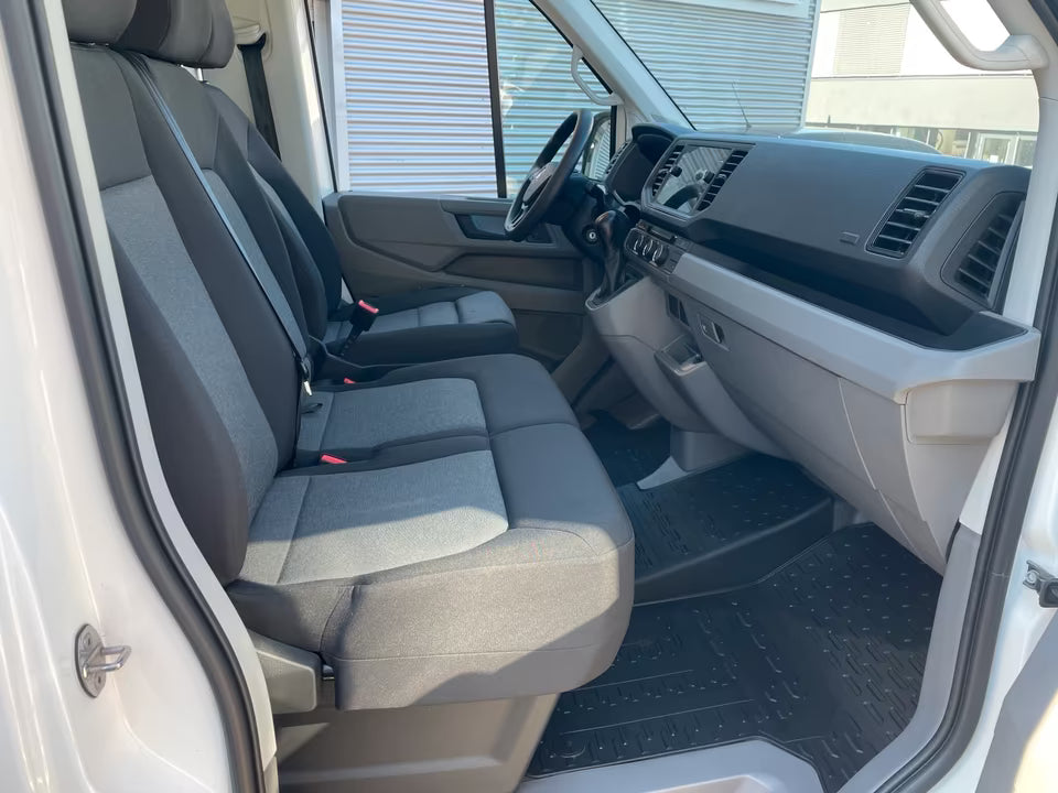 VW Crafter 3,5 t Koffer mit Hebebühne TDI Transporter Automatik