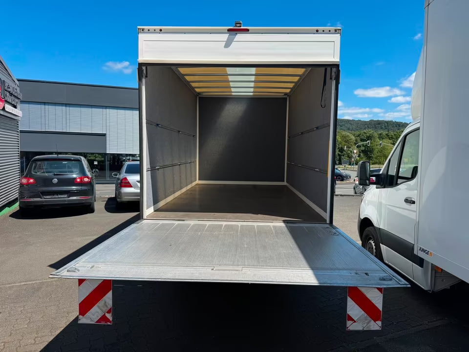 VW Crafter 3,5 t Koffer mit Hebebühne TDI Transporter Automatik