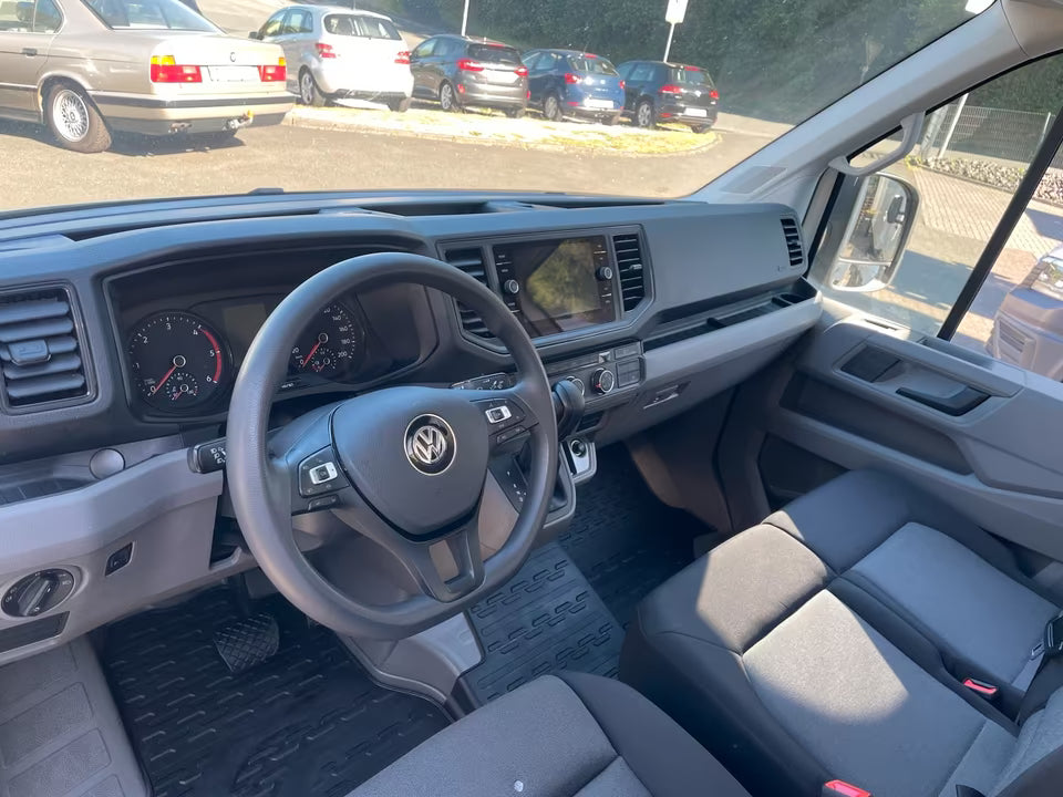 VW Crafter 3,5 t Koffer mit Hebebühne TDI Transporter Automatik
